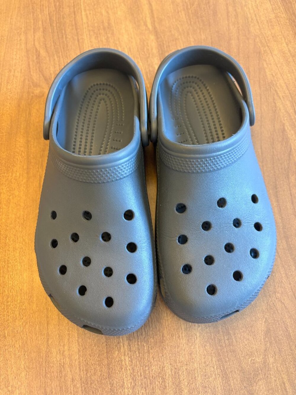 Crocs Classic Clogs Dark Grey Charcoal - Men's 8 / Women's 10